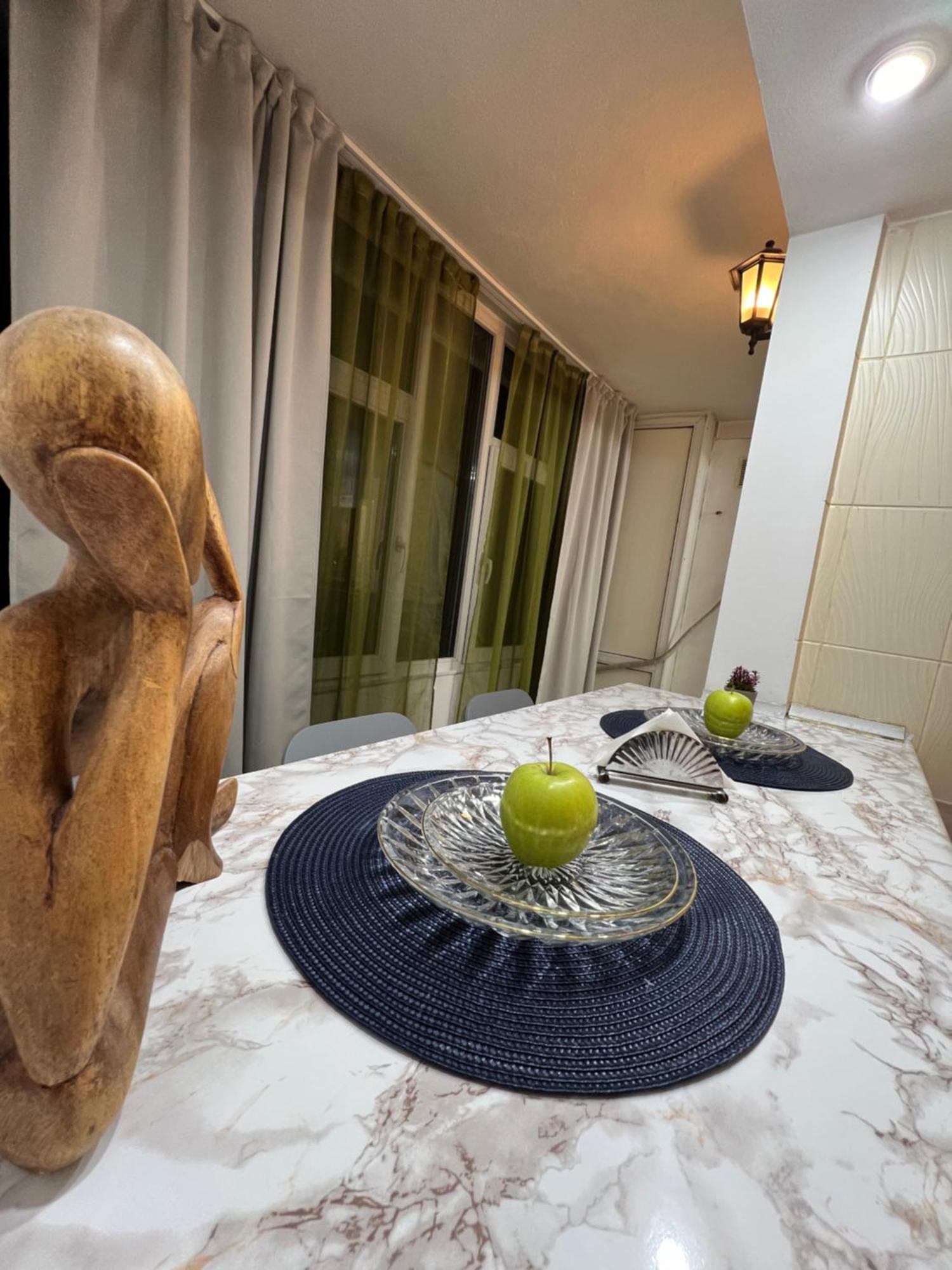 Kiwi Apart-Hotel 1Br Wi-Fi Free - Close To Old Town - Cozy Location - Shorter Or Longer Stay - R&M Boutique Бухарест Экстерьер фото